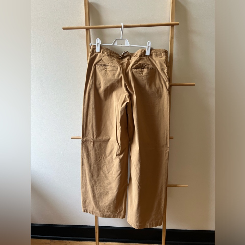 Anthropologie size 4 low rise wide leg trouser